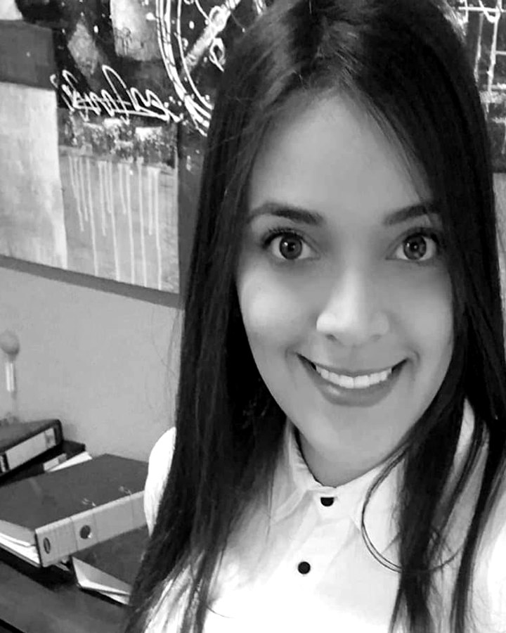 Retrato de Ysbette Valero, asistente administrativa de TDefiende.cl